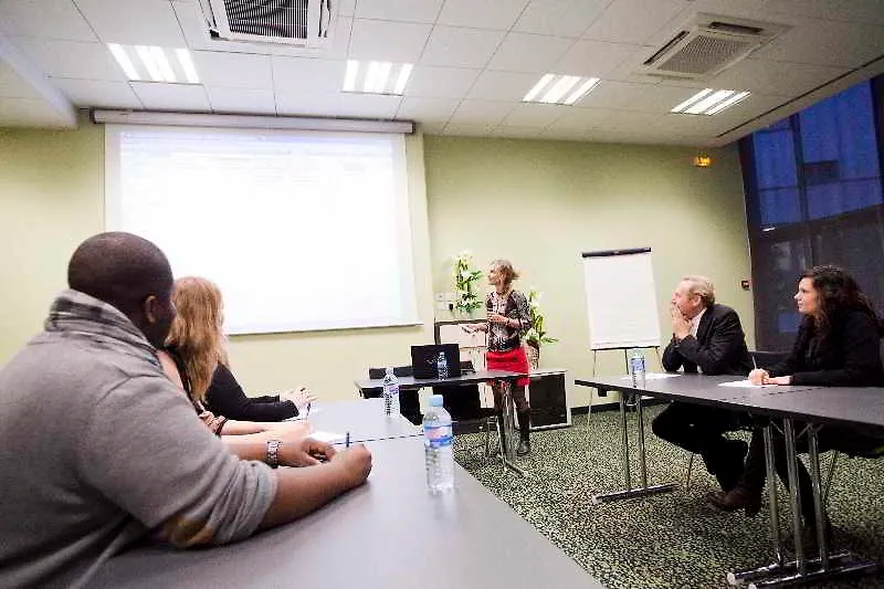 Résidence Ôtelia Affaires&Bien-être Lyon Apartahotel